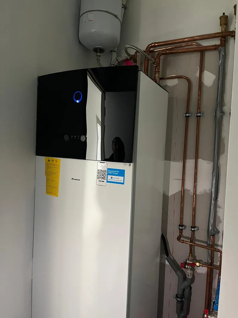 Daikin verwarmingsinstallatie geplaatst door Alisan BV